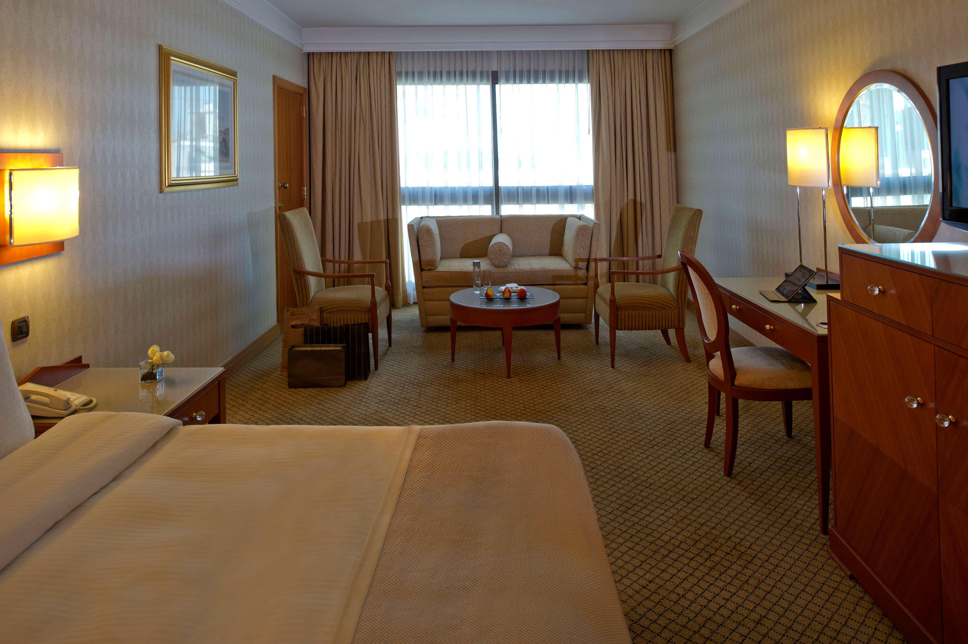 Radisson Blu Martinez Beirut Hotel Екстериор снимка A room at the hotel