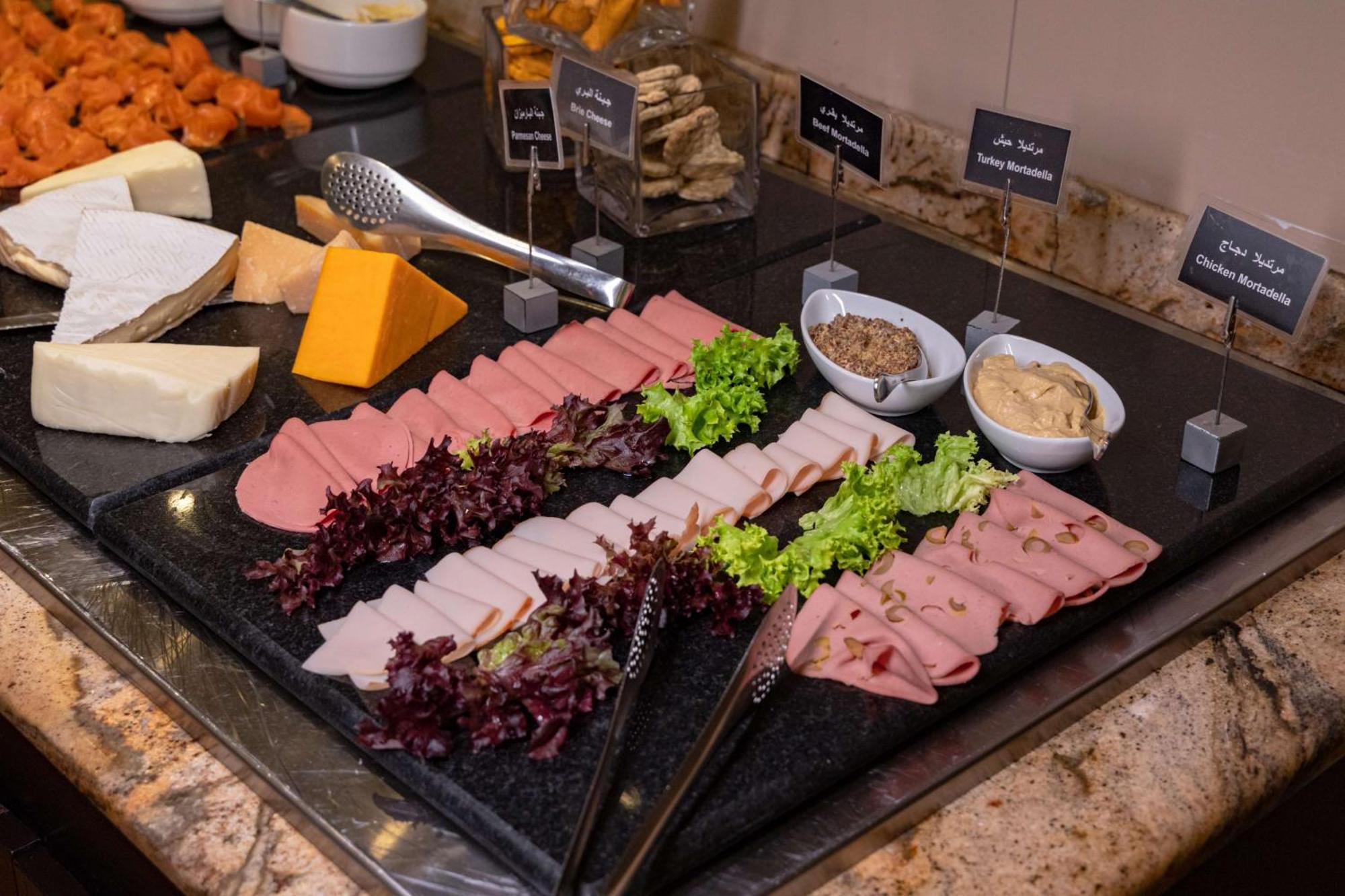 Radisson Blu Martinez Beirut Hotel Екстериор снимка A selection of cold cuts