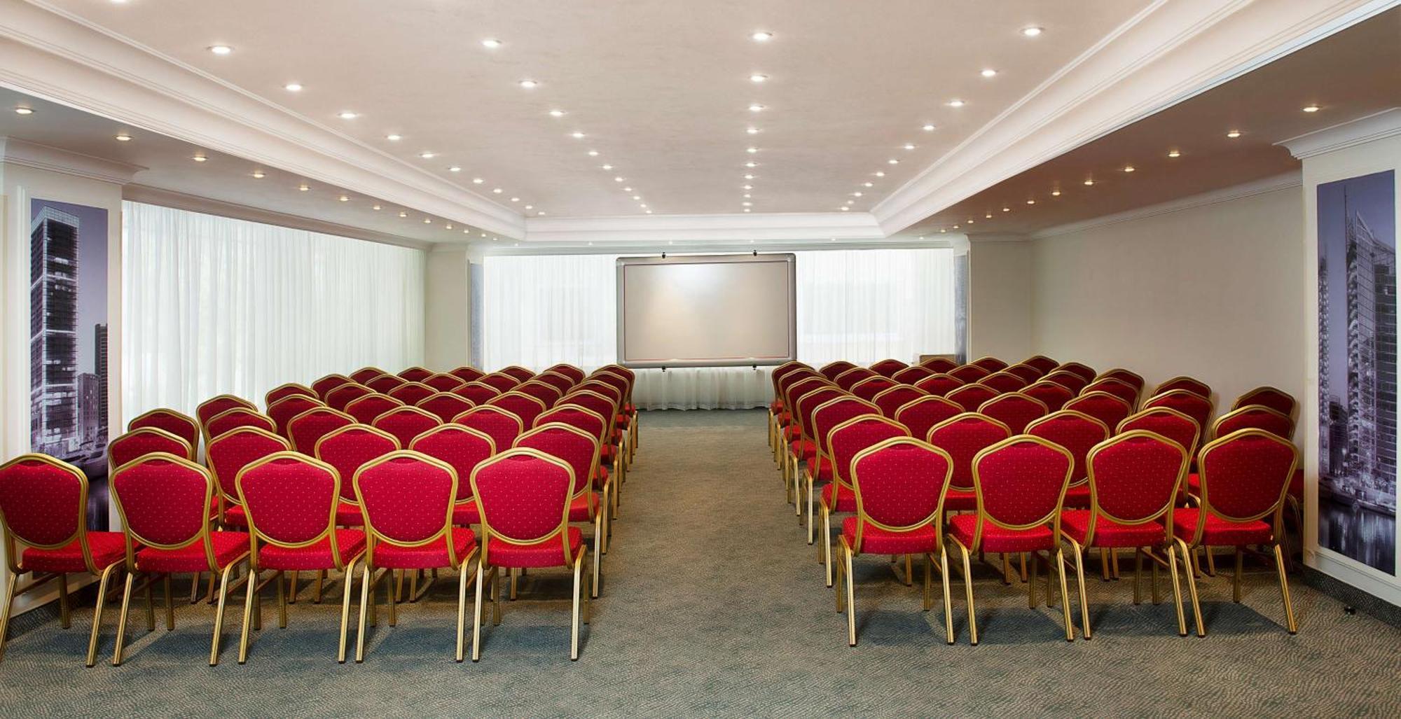 Radisson Blu Martinez Beirut Hotel Екстериор снимка A typical conference room